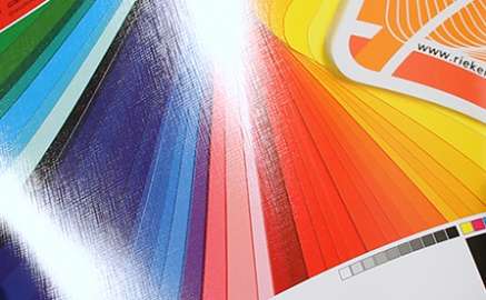 Glanz-Feinleinen-Strukturprägung – Folienkaschierung - 4.13 