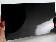 Farbfolie deckend für Verpackungen verklebbar